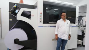 Mr. Arun Sighania with the Atexco Vegapress 440 MINI installed at Vedi Offset