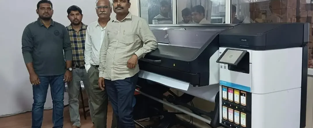 Mr. Venkat Reddy with Team Insight and 700 machine